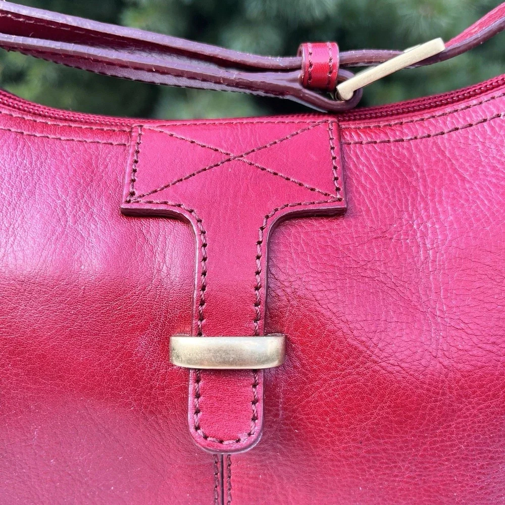Vintage 90s Etienne Aigner Classic Leather Baguette Shoulder Bag Oxblood Hangtag